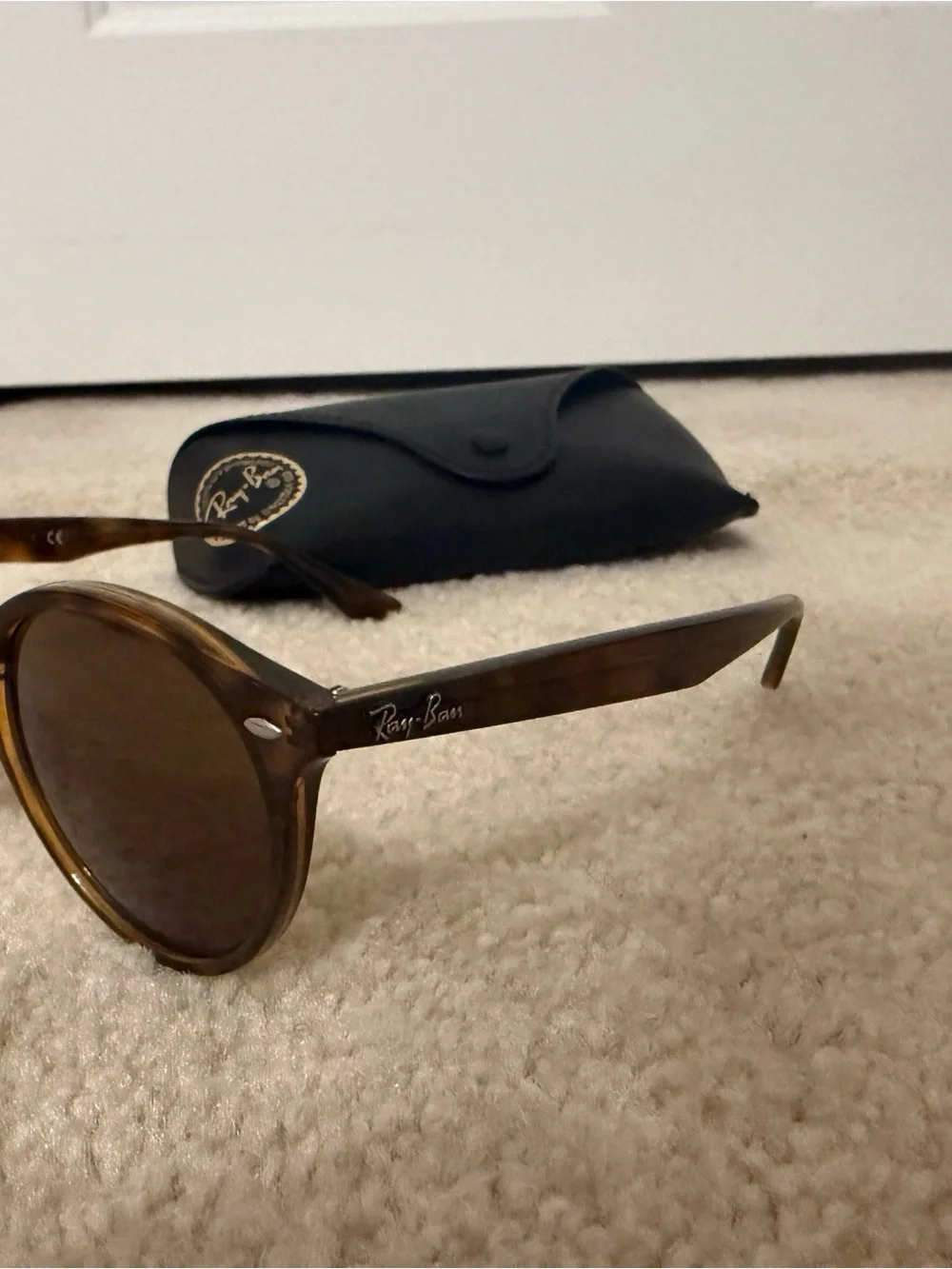Ray-Ban tortoise 47 some